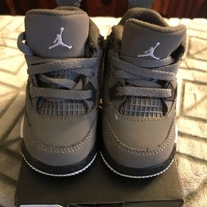 Jordan 4 Retro